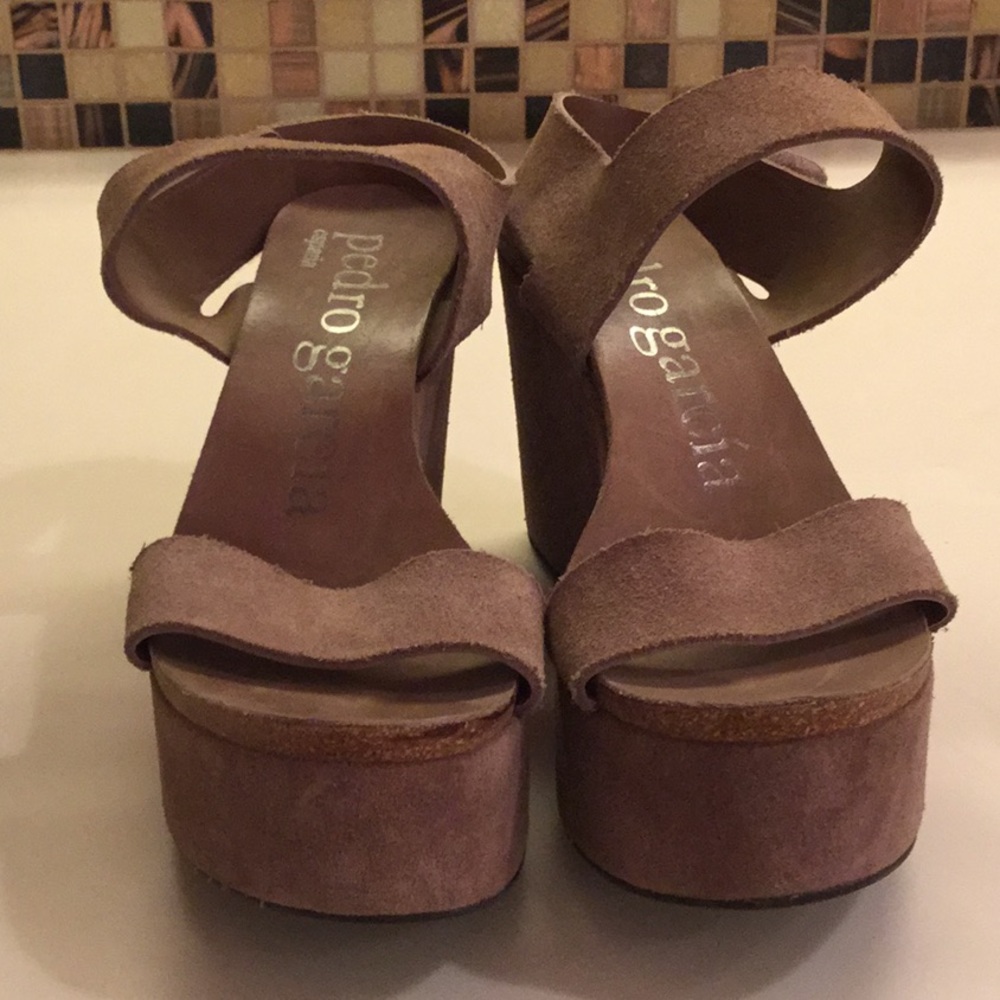 Pedro Garcia suede Velcro wedge size 36